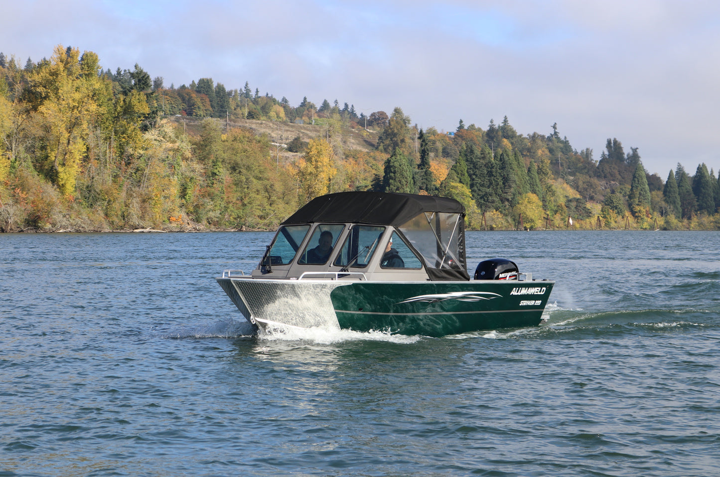 Alumaweld Stryker Sport 220