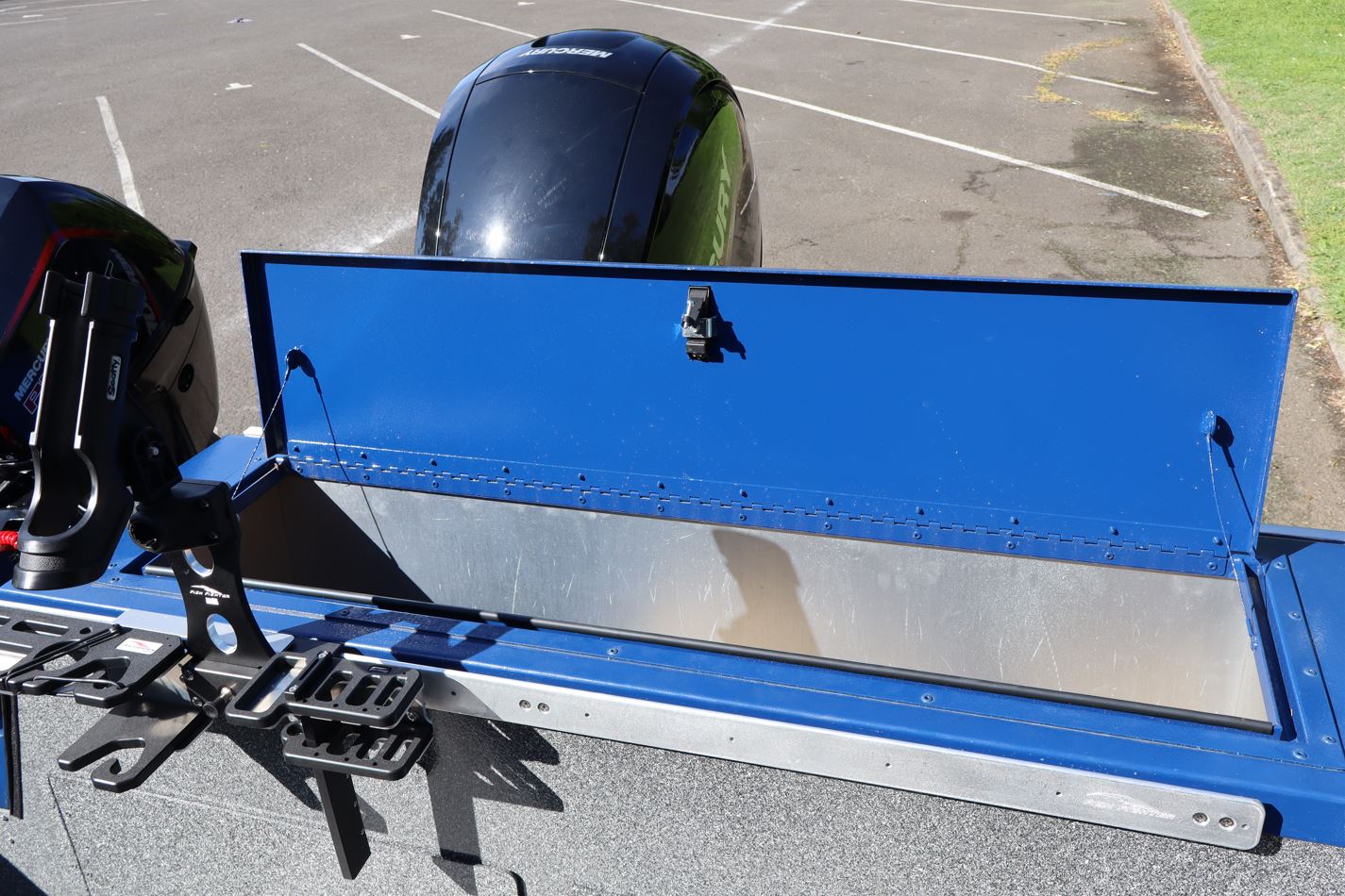Alumaweld Intruder 20