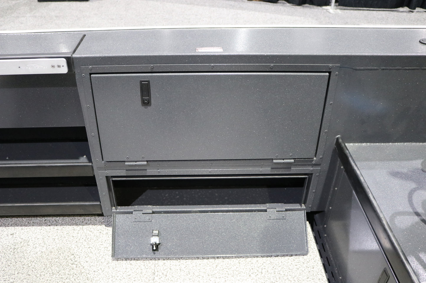 Alumaweld Columbia XL 26