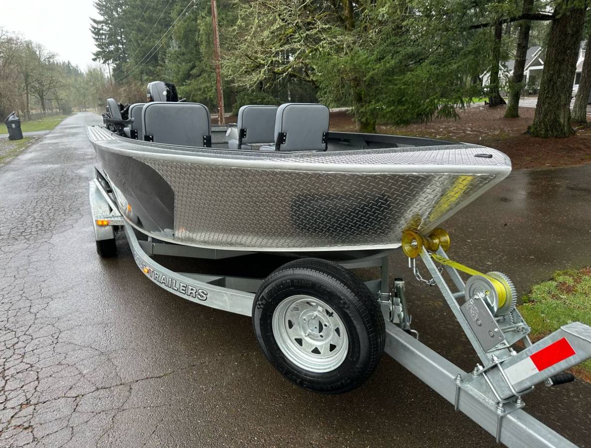 Alumaweld Super Vee Pro 21